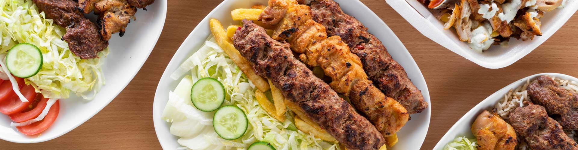 Variedad de platos de kebab