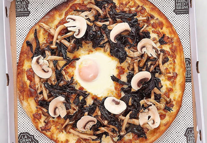 Pizza setas con huevo by BiBo